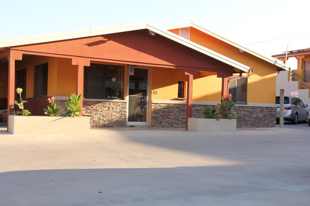 Budget Inn ארטסיה מראה חיצוני תמונה