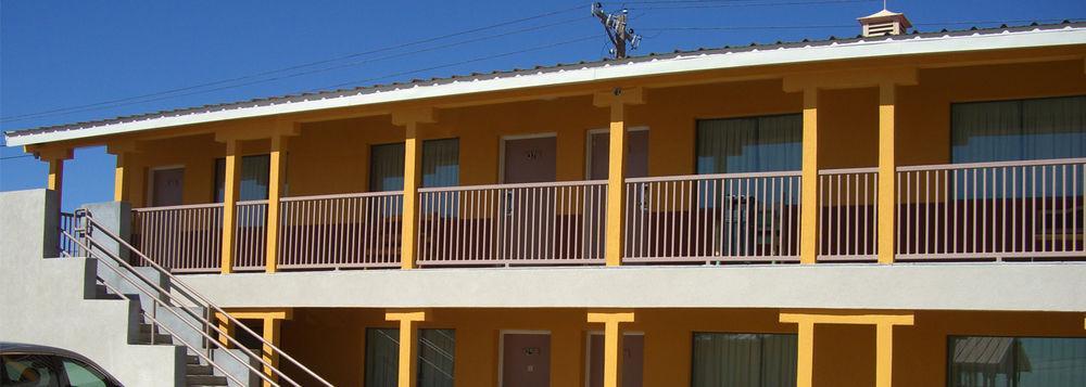 Budget Inn ארטסיה מראה חיצוני תמונה