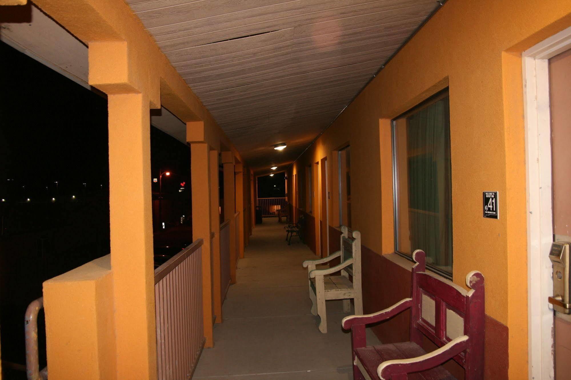 Budget Inn ארטסיה מראה חיצוני תמונה