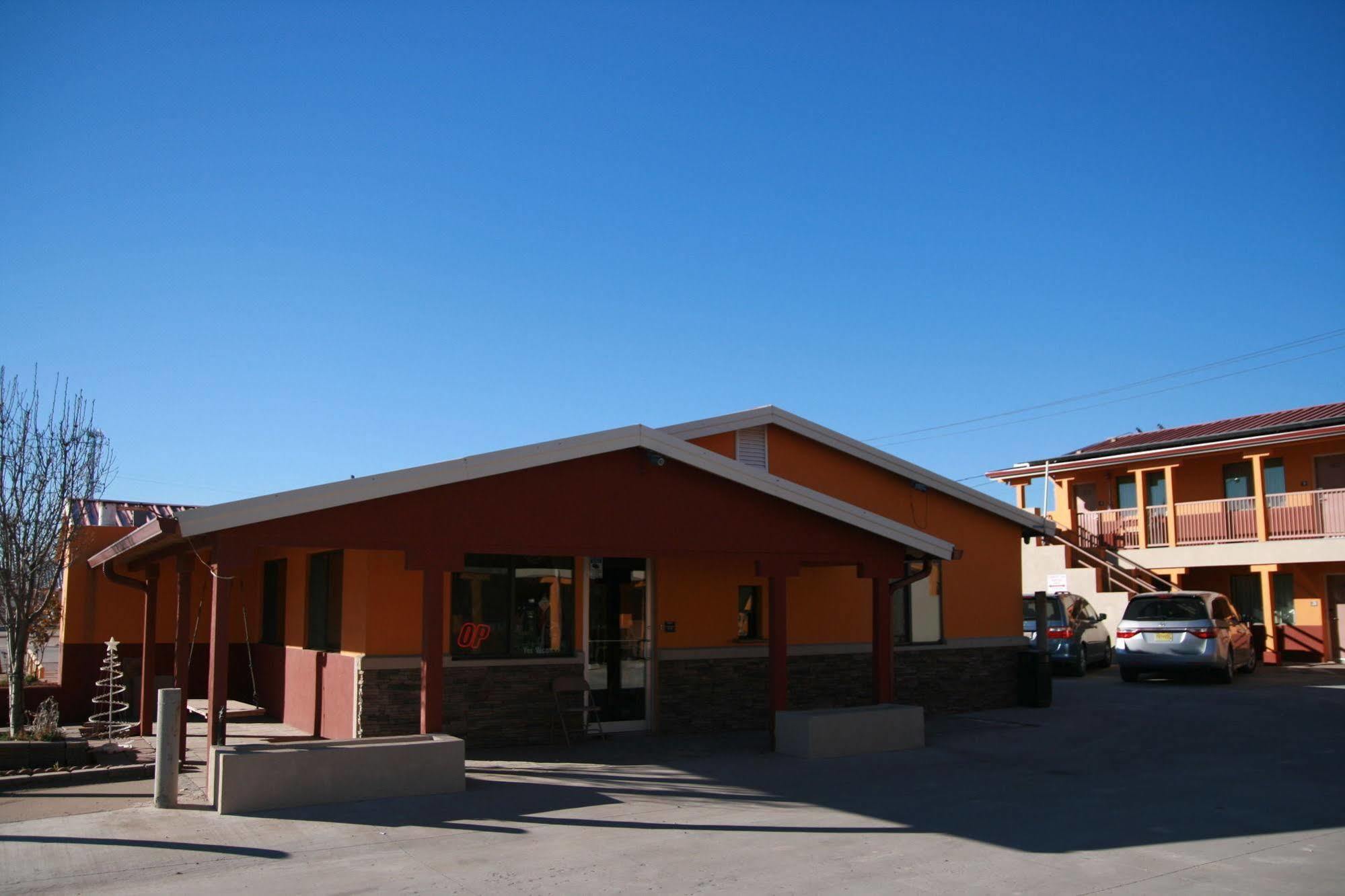 Budget Inn ארטסיה מראה חיצוני תמונה