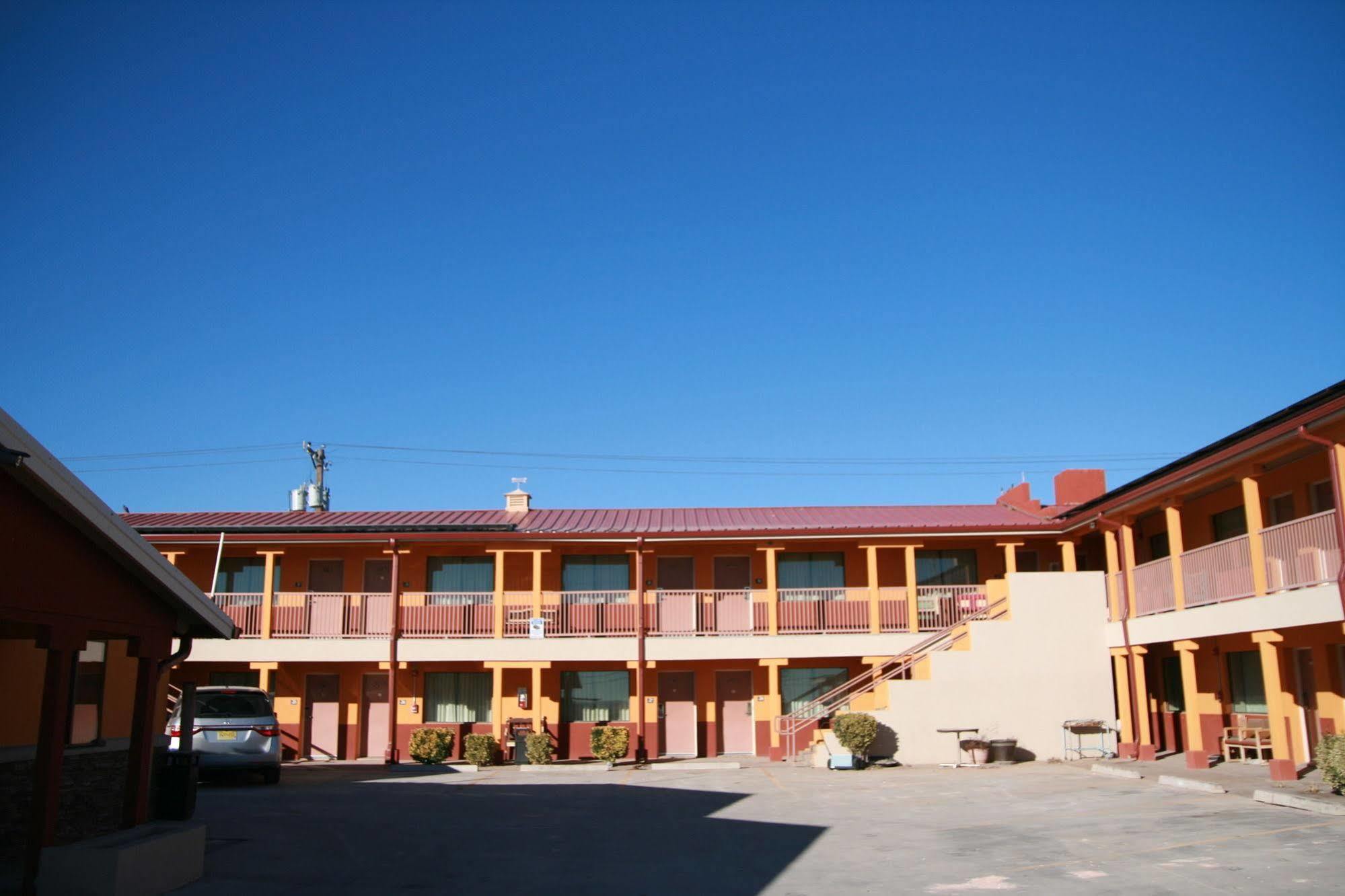 Budget Inn ארטסיה מראה חיצוני תמונה
