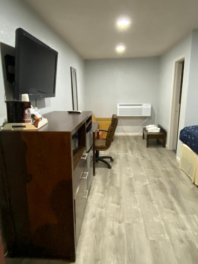 Budget Inn ארטסיה מראה חיצוני תמונה